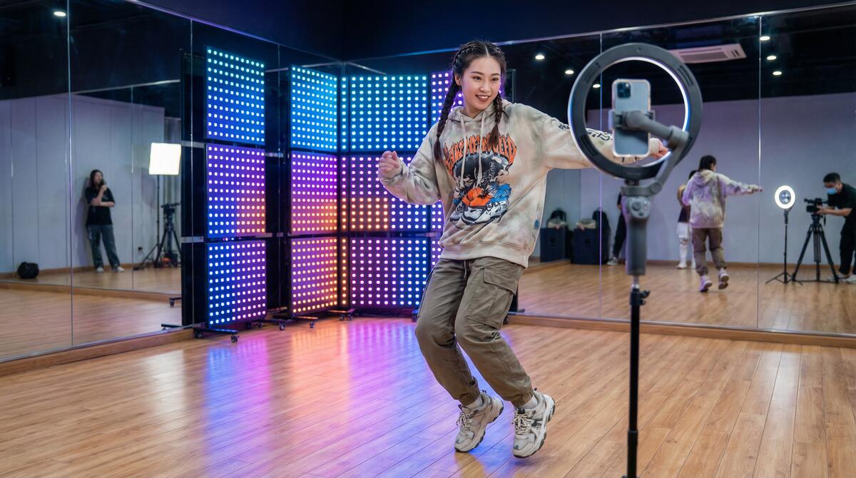 歪歪漫画免费观看视频